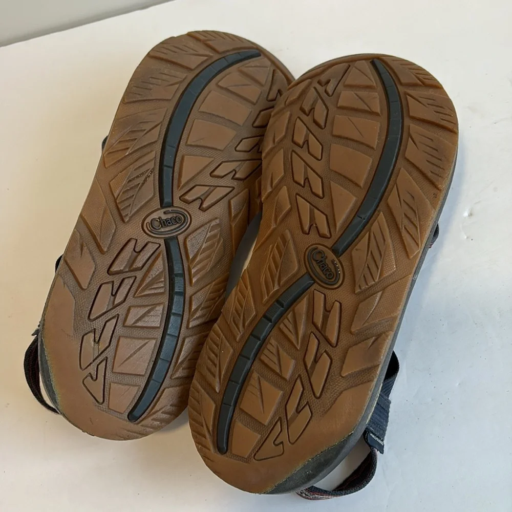 Unisex Chaco Toe Ring Sandals